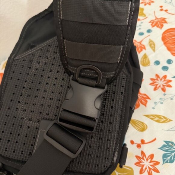 Maxpedition Lunada Hard Use Tactical EDC Sling Bag - Picture 4 of 5